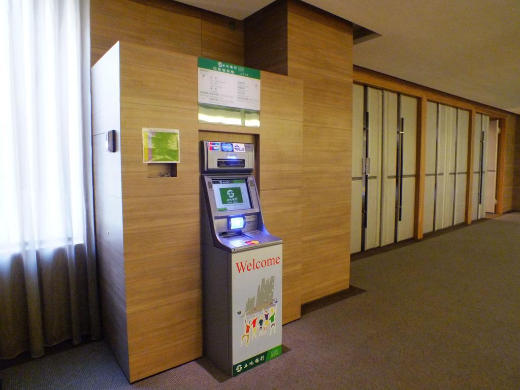 Pleasant Hotels International Taoyuan Exterior photo